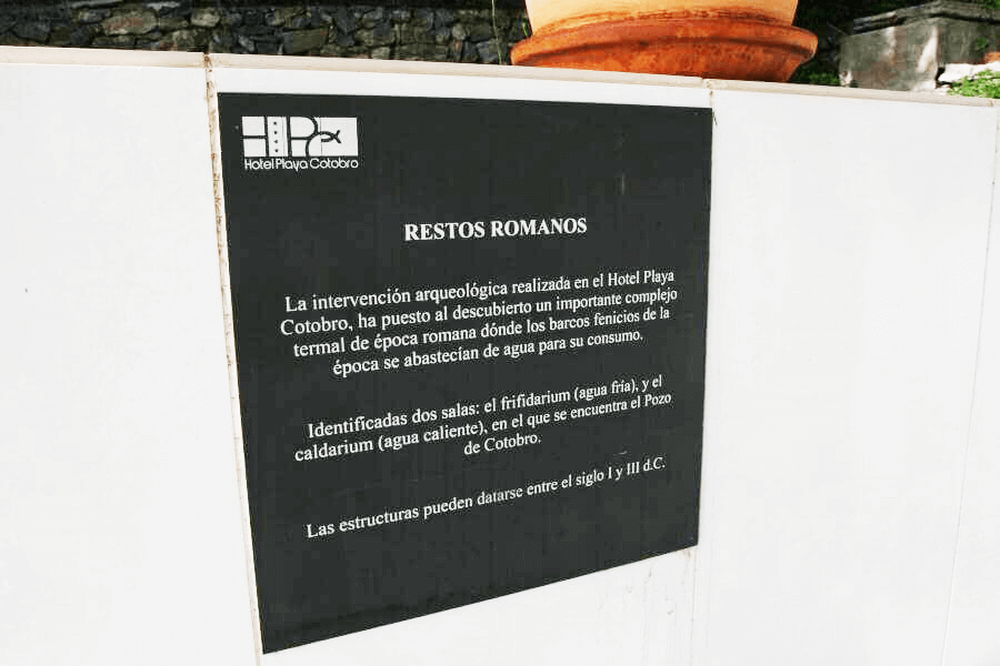 Information and service plates